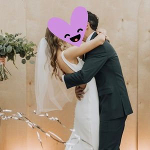 Soft, Minimal 25” Ivory Veil